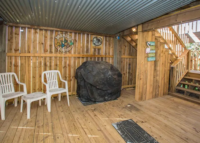 Hook, Wine Sinker Holiday home
